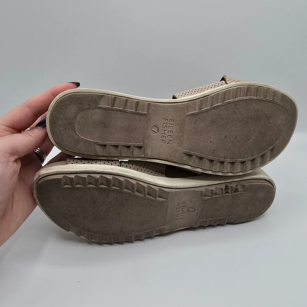 Eileen Fisher Wedge Sandals Perforated Leather‎ Taupe Zip Up Women's Shoes 7